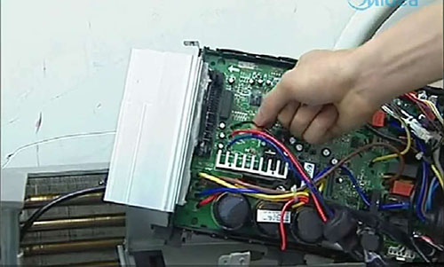 方城美的空调电话是多少